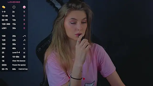 Snapshot of Saillise chatting on 12/13/25, 11:10 Saillise online show from 12/13/25, 11:10