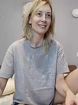 AvelinaLeoni online show from 12/12/24, 06:57