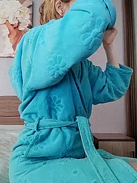 AvelinaLeoni online show from 03/19/25, 06:03