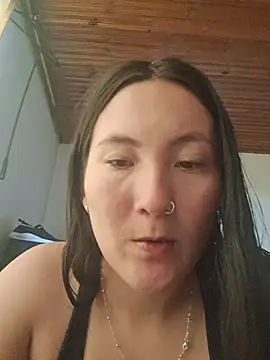 Elle Lee  online show from 04/08/26, 07:25