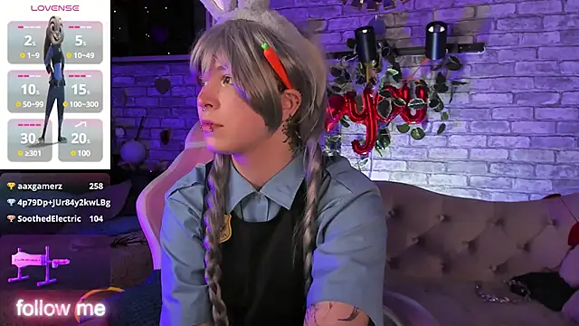 Snapshot of Alex_Howell chatting on 03/15/25, 12:36 Alex Howell online show from 03/15/25, 12:36