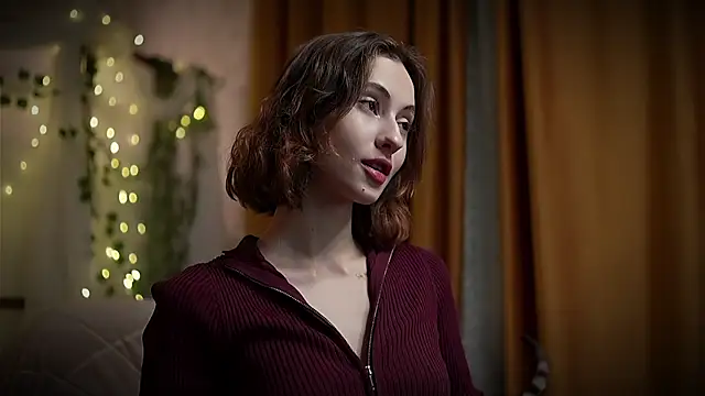 Snapshot of Devilina_V chatting on 03/01/25, 05:27 Devilina V online show from 03/01/25, 05:27