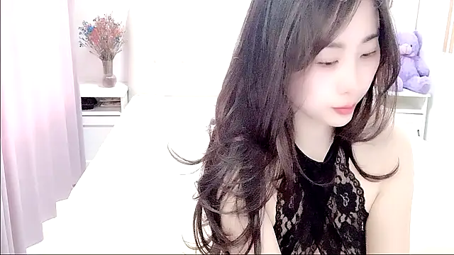 aisha123123 online show from 01/13/26, 03:12