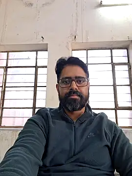 Snapshot of bewolf_17 chatting on 12/02/24, 06:52 bewolf 17 online show from 12/02/24, 06:52