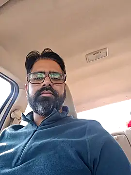 Snapshot of bewolf_17 chatting on 12/06/24, 06:37 bewolf 17 online show from 12/06/24, 06:37