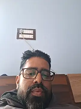 Snapshot of bewolf_17 chatting on 01/14/25, 10:27 bewolf 17 online show from 01/14/25, 10:27