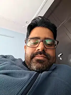 Snapshot of bewolf_17 chatting on 02/04/25, 09:17 bewolf 17 online show from 02/04/25, 09:17