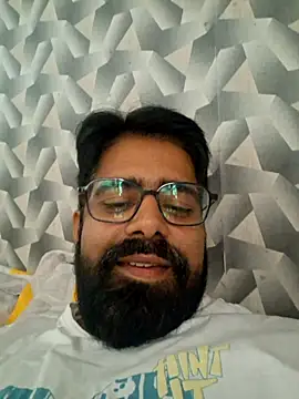 Snapshot of bewolf_17 chatting on 10/27/25, 05:55 bewolf 17 online show from 10/27/25, 05:55