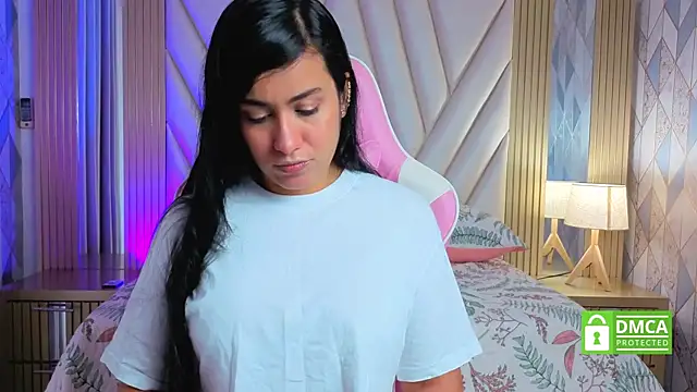 Miia harper  online show from 10/22/25, 11:32