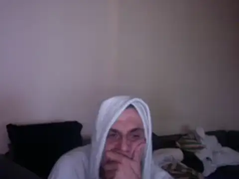 Snapshot of skossa777 chatting on 02/06/25, 04:14 skossa777 online show from 02/06/25, 04:14