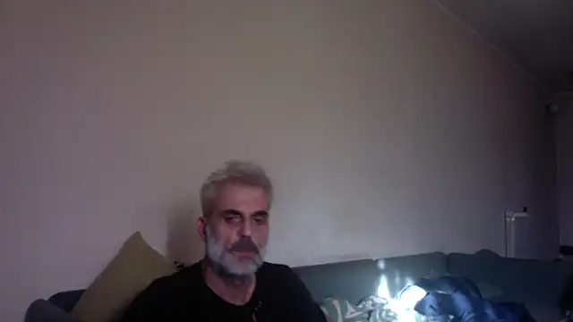 Snapshot of skossa777 chatting on 10/12/25, 06:56 skossa777 online show from 10/12/25, 06:56