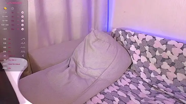 Snapshot of EkaterinaUpple chatting on 12/26/24, 08:11 EkaterinaUpple online show from 12/26/24, 08:11