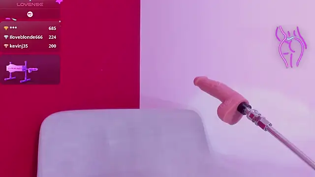 Snapshot of Kate_bunny_ chatting on 02/08/25, 05:39 Kate bunny online show from 02/08/25, 05:39