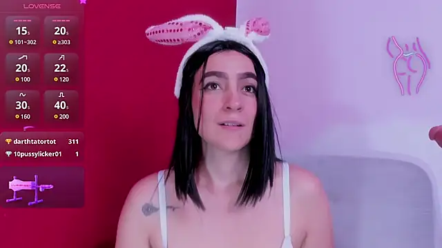 Snapshot of Kate_bunny_ chatting on 03/15/25, 10:57 Kate bunny online show from 03/15/25, 10:57