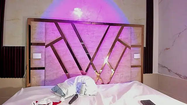 molly sweetee online show from 12/05/25, 01:47