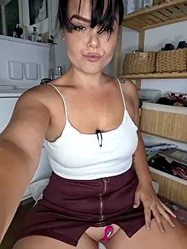 Xladycharme online show from 06/08/26, 11:49