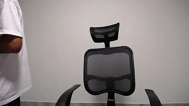 present the magic online show from 01/04/25, 05:16