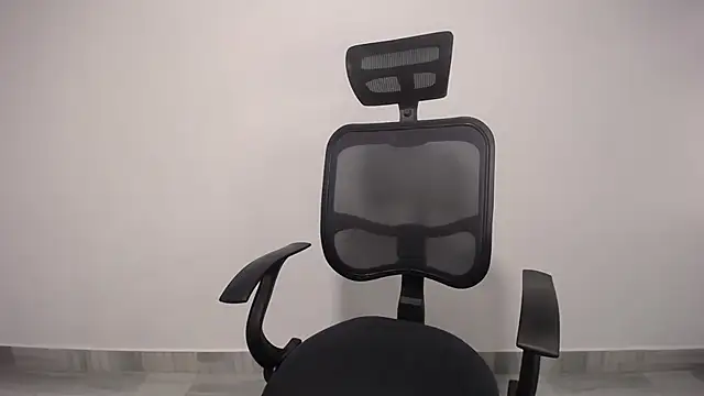 present the magic online show from 01/21/25, 04:10