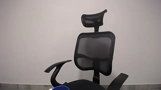 present the magic online show from 02/04/25, 04:05