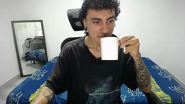 present the magic online show from 03/26/26, 05:46