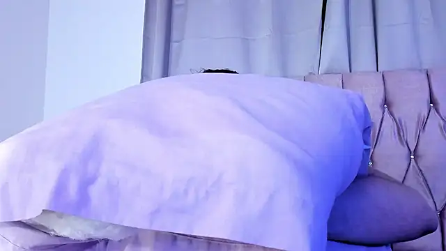 Snapshot of Ashley_piinkk_ chatting on 02/25/25, 07:20 Ashley piinkk  online show from 02/25/25, 07:20