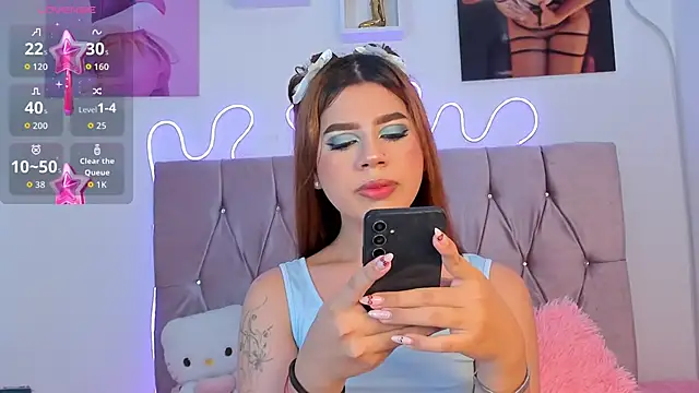 Snapshot of Ashley_piinkk_ chatting on 09/27/25, 01:49 Ashley piinkk  online show from 09/27/25, 01:49