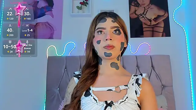 Snapshot of Ashley_piinkk_ chatting on 10/19/25, 10:38 Ashley piinkk  online show from 10/19/25, 10:38