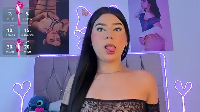 Ashley piinkk  online show from 04/24/26, 10:28