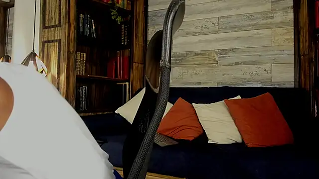 JamalMyst online show from 11/12/25, 04:02