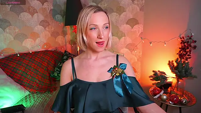 Snapshot of UmaTruewoman chatting on 12/22/24, 05:56 UmaTruewoman online show from 12/22/24, 05:56
