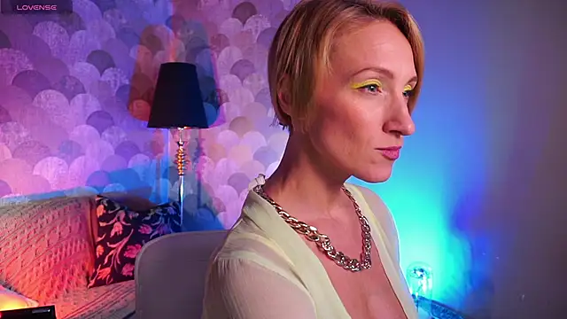 Snapshot of UmaTruewoman chatting on 03/22/25, 05:39 UmaTruewoman online show from 03/22/25, 05:39