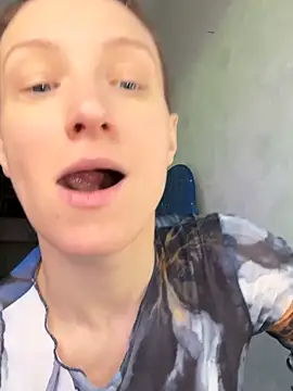 UmaTruewoman online show from 11/12/25, 07:09