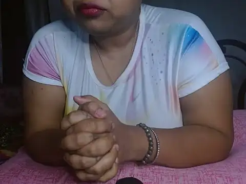 Snapshot of TASHa009 chatting on 01/20/25, 01:53 TASHa009 online show from 01/20/25, 01:53