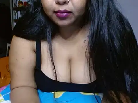 Snapshot of TASHa009 chatting on 02/19/25, 05:38 TASHa009 online show from 02/19/25, 05:38