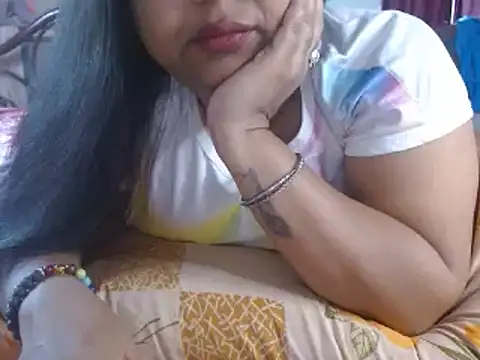 Snapshot of TASHa009 chatting on 03/20/25, 08:42 TASHa009 online show from 03/20/25, 08:42