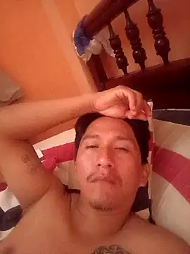 Snapshot of latinobm83 chatting on 02/12/25, 12:22 latinobm83 online show from 02/12/25, 12:22