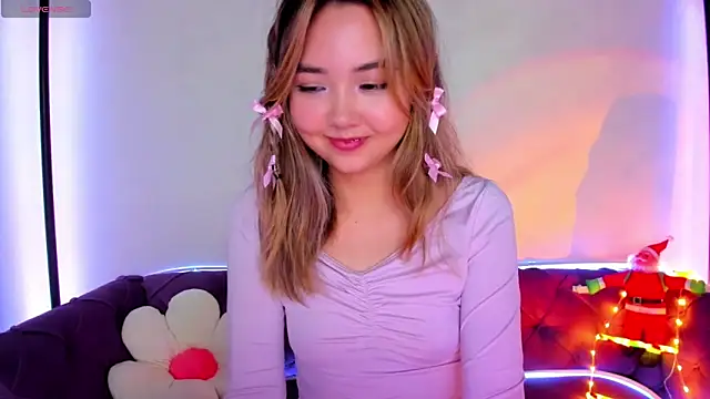 Fluffy Rose online show from 12/04/24, 08:23