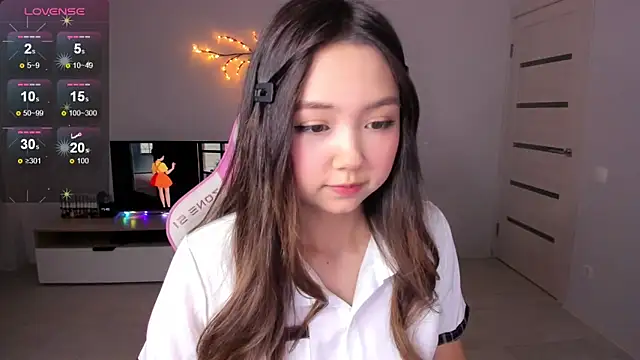 Fluffy Rose online show from 09/28/25, 02:28