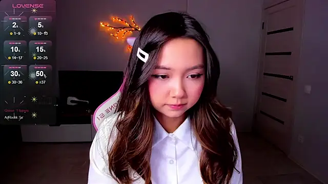 Fluffy Rose online show from 10/08/25, 11:57