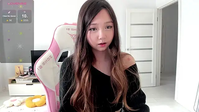 Fluffy Rose online show from 06/08/26, 01:09