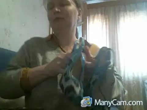 Snapshot of Isolda25 chatting on 01/15/25, 11:43 Isolda25 online show from 01/15/25, 11:43