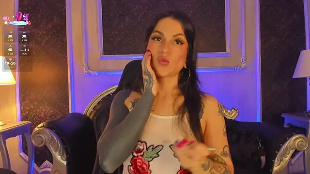 Snapshot of MeganDraco_ chatting on 06/29/26, 01:11 MeganDraco online show from 06/29/26, 01:11