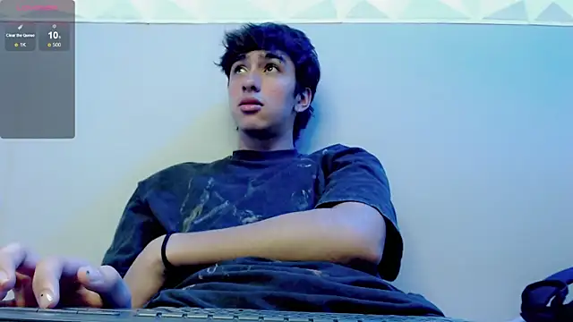 Snapshot of Jake_tripp chatting on 11/10/25, 04:11 Jake tripp online show from 11/10/25, 04:11