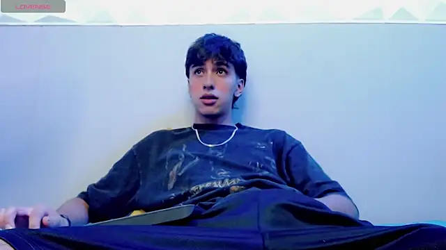 Snapshot of Jake_tripp chatting on 11/16/25, 04:07 Jake tripp online show from 11/16/25, 04:07