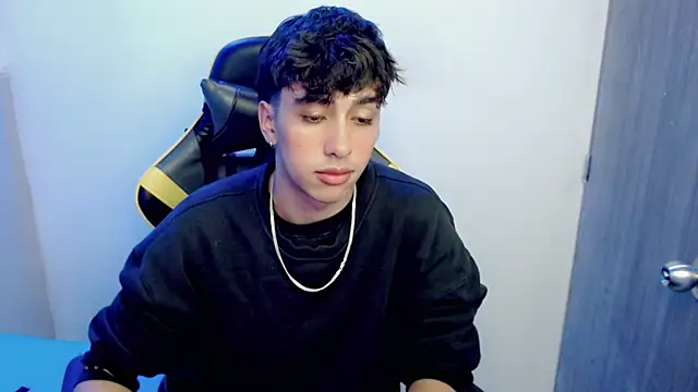 Snapshot of Jake_tripp chatting on 11/18/25, 03:34 Jake tripp online show from 11/18/25, 03:34