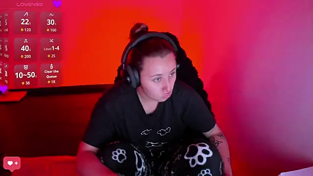 bonnie moon  online show from 03/27/26, 08:19