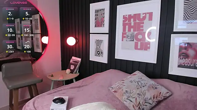 Snapshot of Kayla_stern_ chatting on 11/07/25, 08:09 Kayla stern online show from 11/07/25, 08:09