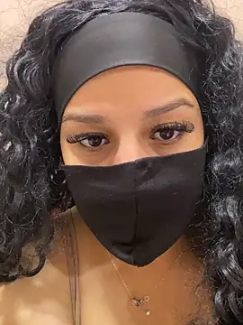 mari layali online show from 10/31/25, 01:23