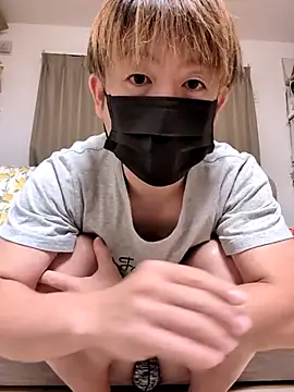 Snapshot of Osikokusama chatting on 10/03/25, 03:20 Osikokusama online show from 10/03/25, 03:20