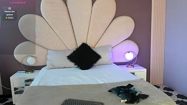 Snapshot of Susa1userma_ chatting on 12/14/25, 12:10 Susa1userma online show from 12/14/25, 12:10